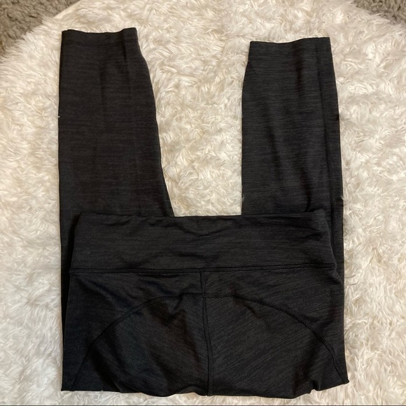 Outdoor Voices Move 3/4 Teach Sweat Leggings in Night - Picture 4 of 9